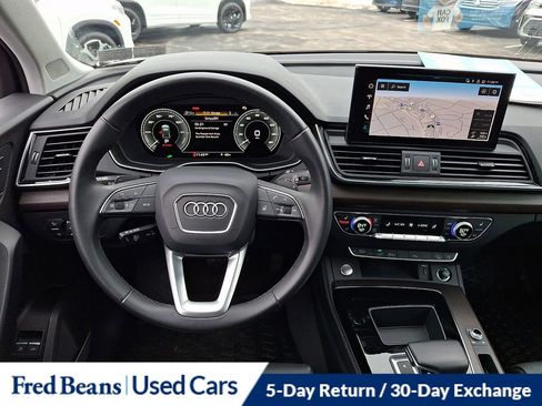 Used 2023 Audi Q5 e Premium Plus w/ Premium Plus Package image 14