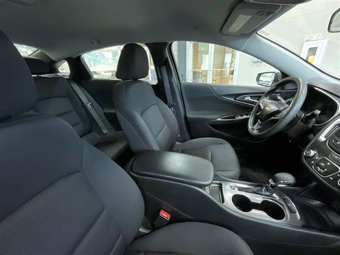 Used 2023 Chevrolet Malibu LS FWD image 27