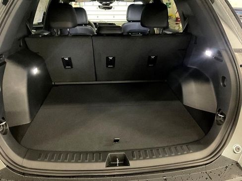 New 2026 Chevrolet Equinox ACTIV w/ Convenience Package III AWD/4WD image 15