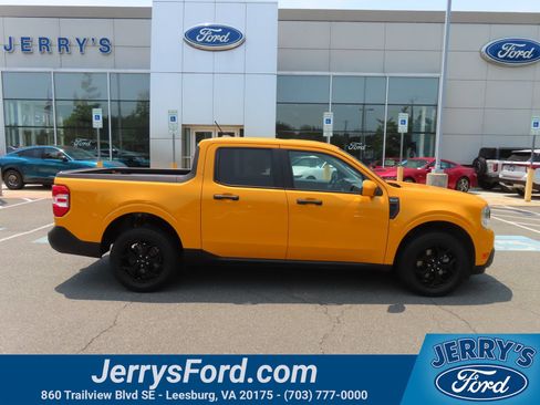 Certified 2022 Ford Maverick XLT w/ Equipment Group 300A Standard AWD/4WD image 4