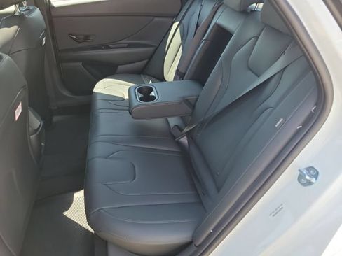 New 2026 Hyundai Elantra SEL Sport FWD image 27