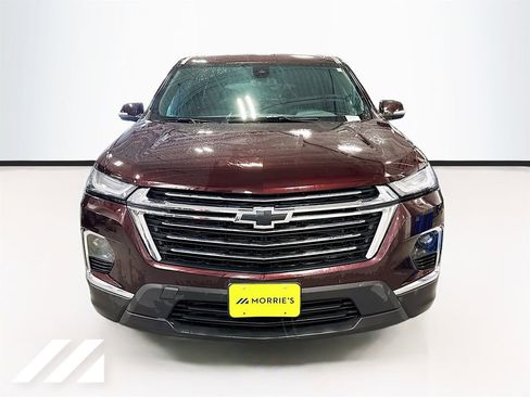 Used 2023 Chevrolet Traverse LT AWD/4WD image 2