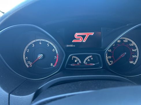 Used 2016 Ford Focus ST w/ Equipment Group 401A image 6