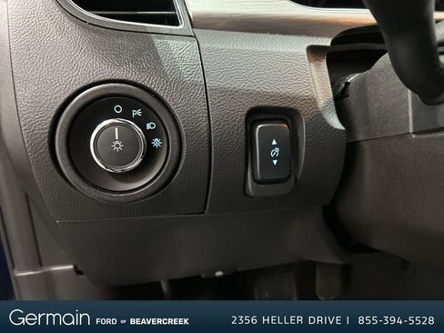 Used 2017 Ford Taurus SEL image 17