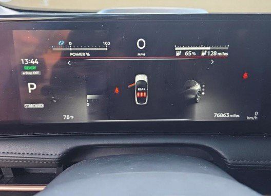 Used 2023 Nissan Ariya FWD image 7