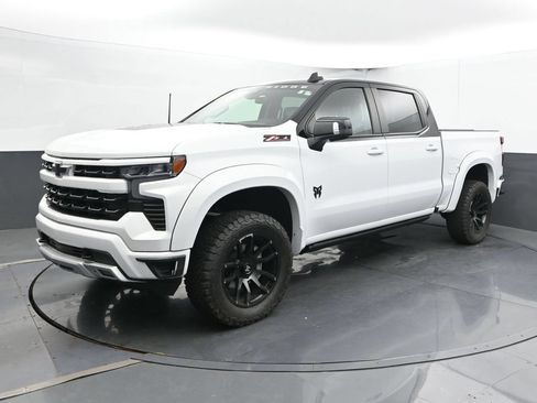 Used 2022 Chevrolet Silverado 1500 RST AWD/4WD image 8