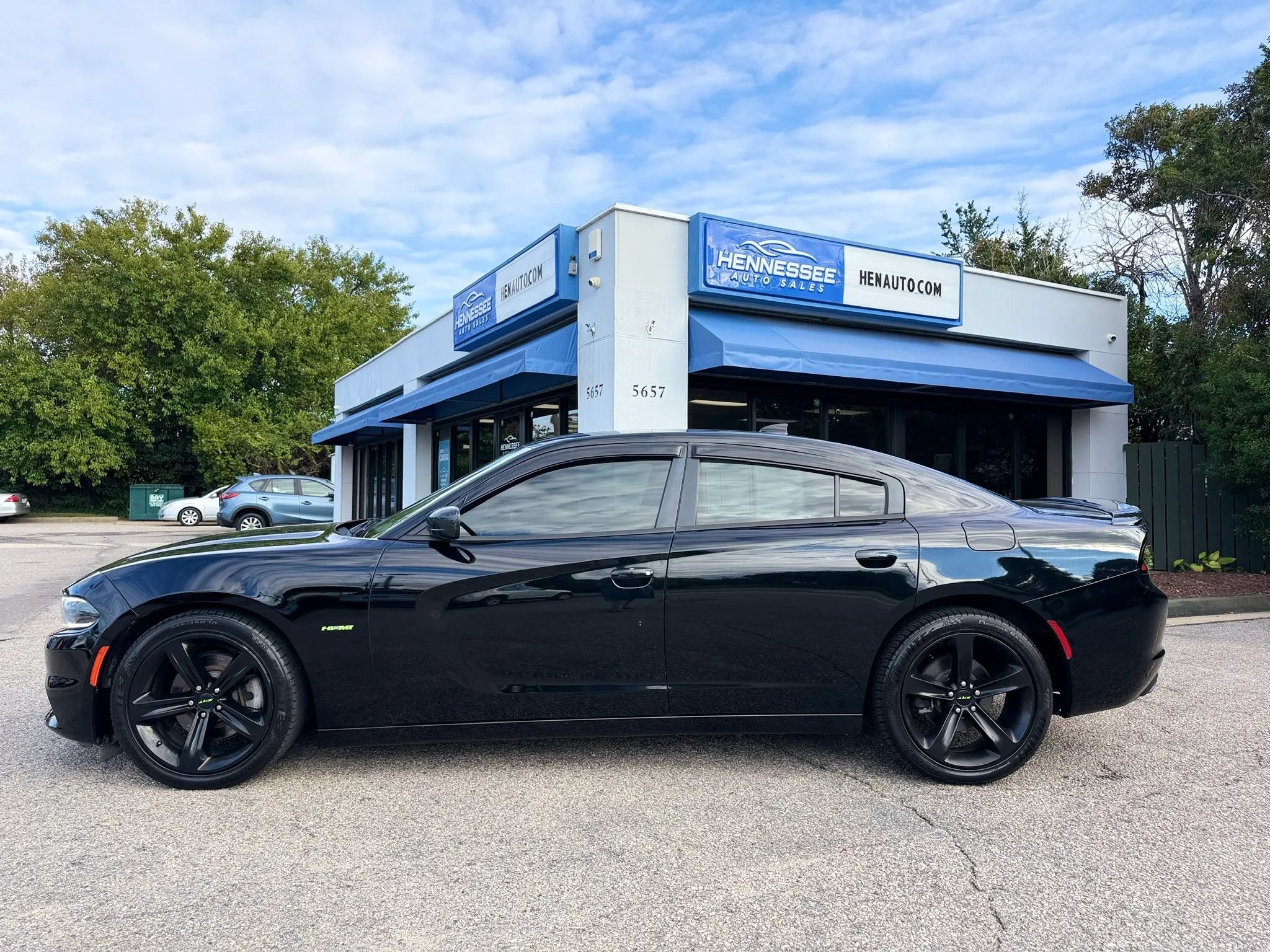 Used 2015 Dodge Charger R/T RWD image 26