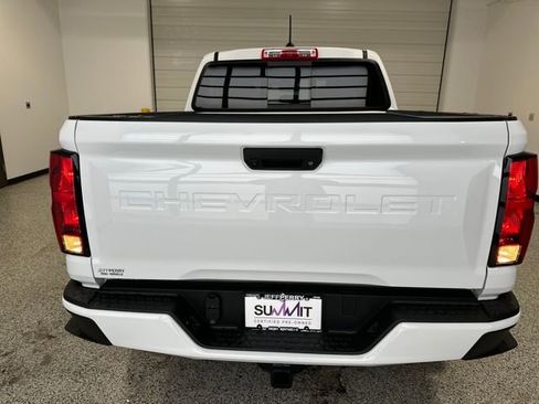 Used 2024 Chevrolet Colorado LT w/ LT Convenience Package image 22