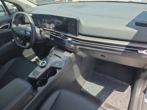 New 2026 Kia Sportage EX AWD/4WD image 12