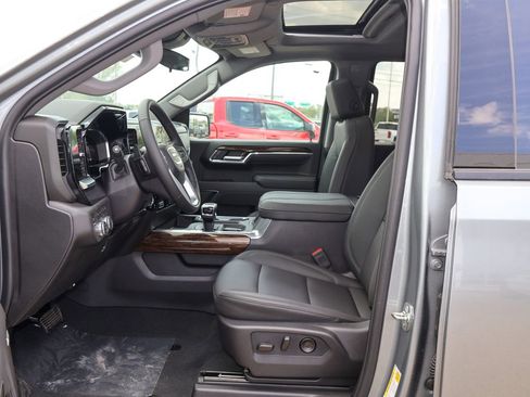 New 2026 GMC Sierra 1500 Elevation image 6