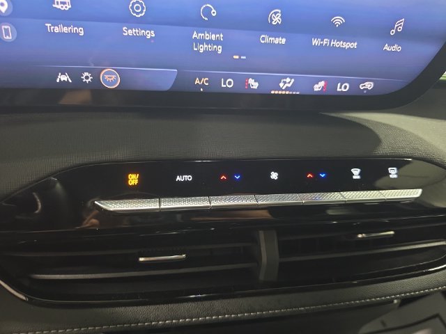 Used 2026 Buick Enclave Preferred AWD/4WD image 15
