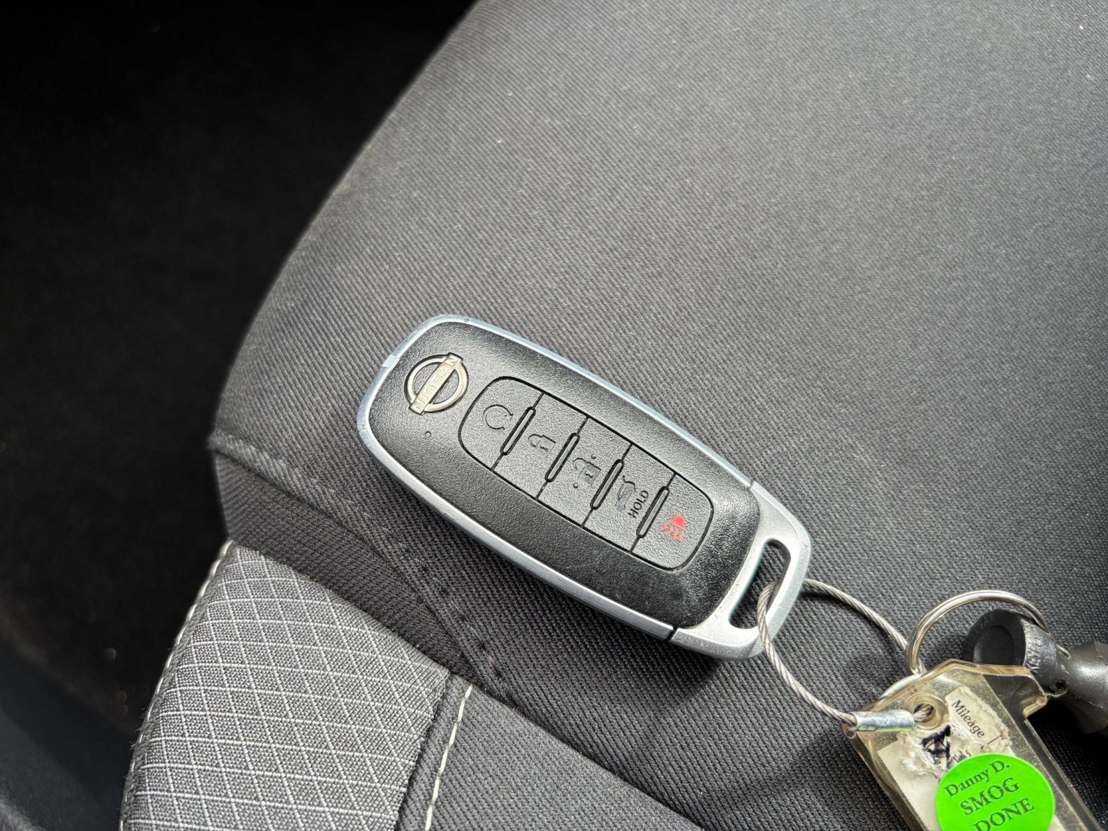 Used 2025 Nissan Pathfinder SV FWD image 20