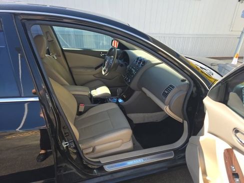 Used 2012 Nissan Altima 2.5 SL w/ 2.5SL Pkg FWD image 6