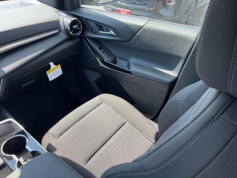 New 2026 Chevrolet Equinox LT w/ Safety and Technology Package image 9