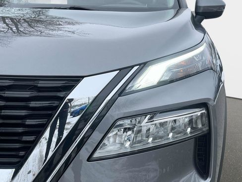 Certified 2023 Nissan Rogue SV image 10