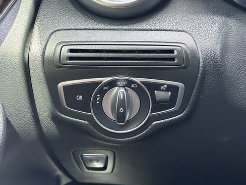 Used 2020 Mercedes-Benz GLC 300 image 28