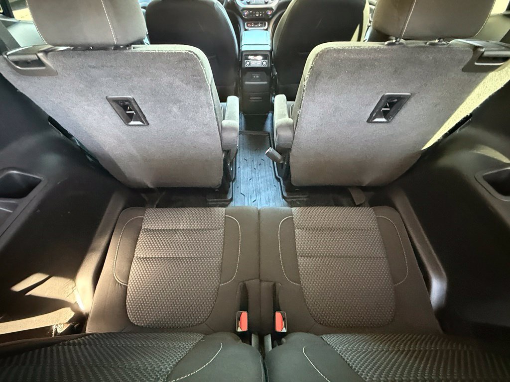 Used 2020 GMC Acadia SLE w/ LPO, Floor Liner Package FWD image 37