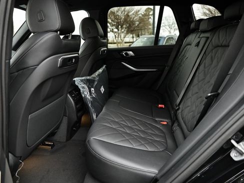 New 2026 BMW X5 xDrive40i w/ M Sport Package image 24