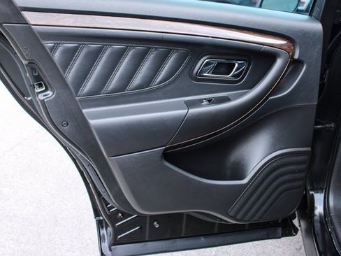 Used 2015 Ford Taurus Limited w/ Equipment Group 301A image 26