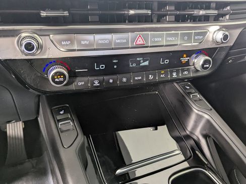 Used 2025 Kia Telluride S FWD image 20