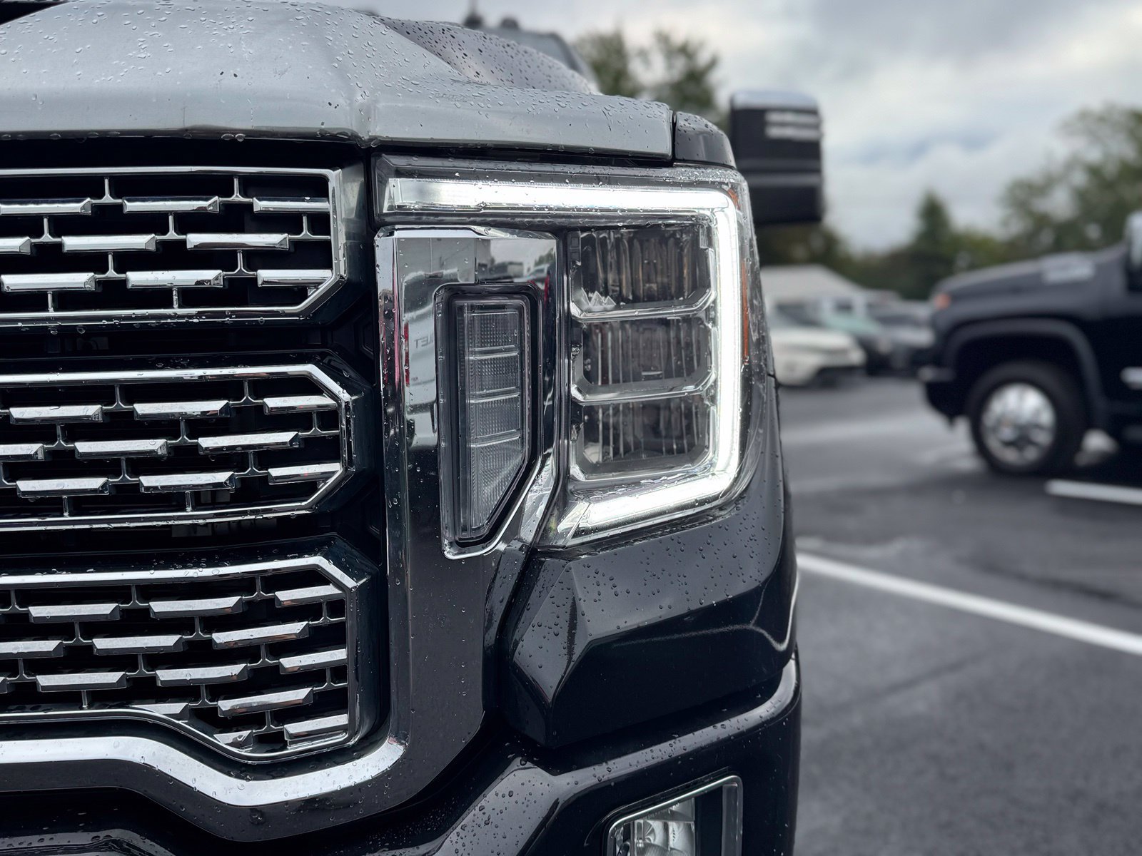 Used 2021 GMC Sierra 2500 Denali w/ Denali Black Diamond Edition AWD/4WD image 40
