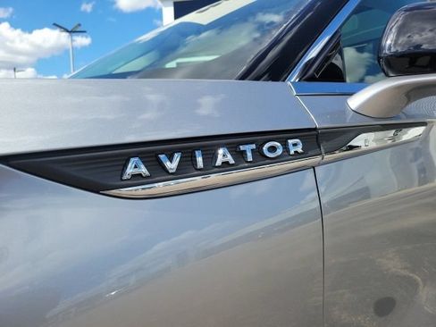Certified 2023 Lincoln Aviator AWD w/ Premium Package image 15