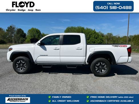 Used 2019 Toyota Tacoma TRD Off-Road image 6