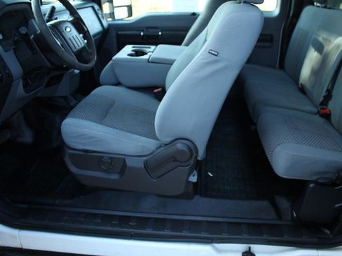 Used 2016 Ford F250 XL w/ Power Equipment Group image 22