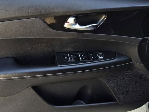 Certified 2022 Kia Forte GT-Line w/ GT-Line Technology Package FWD image 16