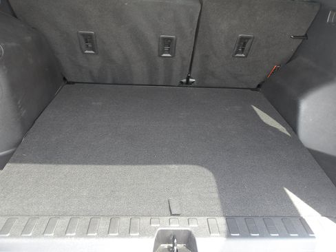 Used 2022 Chevrolet Equinox LT AWD/4WD image 14
