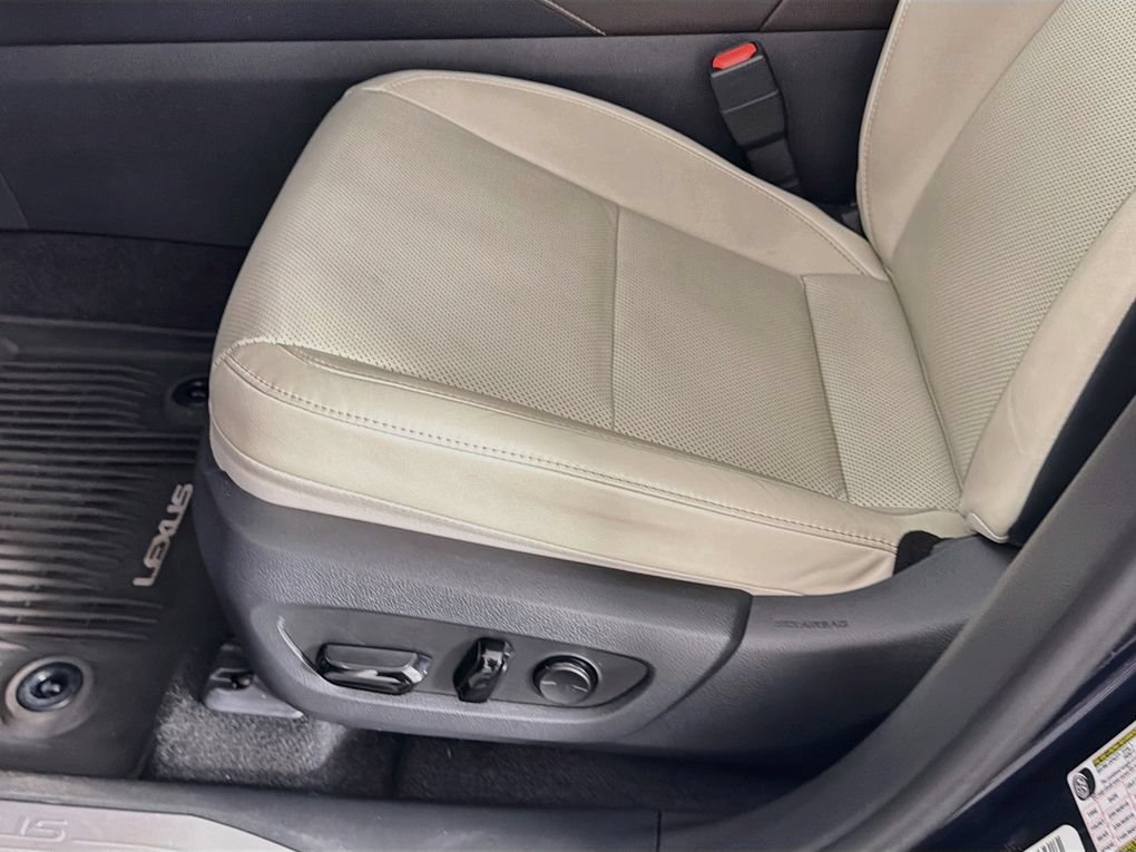 Used 2024 Lexus RX 350 FWD w/ Technology Package image 24