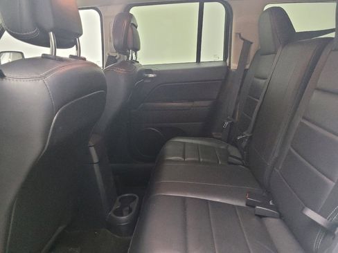 Used 2016 Jeep Patriot High Altitude image 18