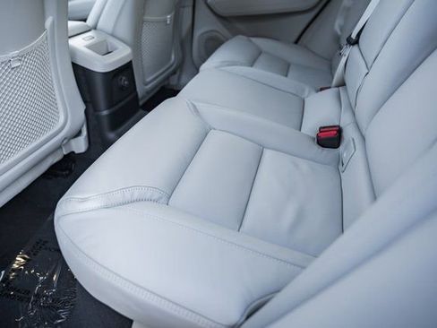 New 2026 Volvo XC60 T8 Ultra w/ Protection Package Premier image 31