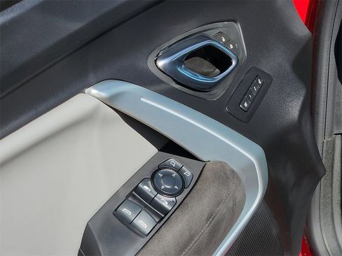 Used 2016 Chevrolet Camaro SS image 15