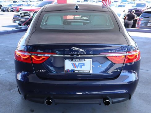 Used 2016 Jaguar XF Prestige image 6