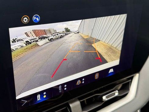 New 2026 Chevrolet Equinox LT w/ Convenience Package II FWD image 13