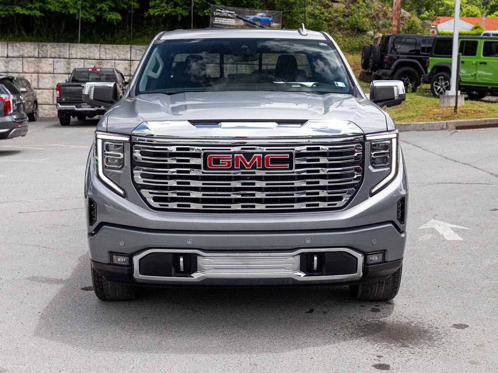 Used 2024 GMC Sierra 1500 Denali w/ Denali Reserve Package AWD/4WD image 2