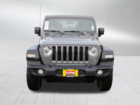 Used 2022 Jeep Wrangler Unlimited Sport image 2