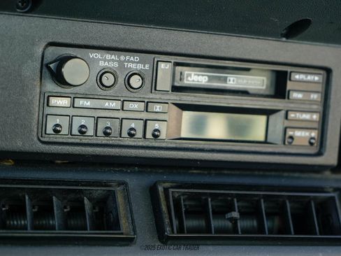 Used 1991 Jeep Wrangler Renegade AWD/4WD image 65