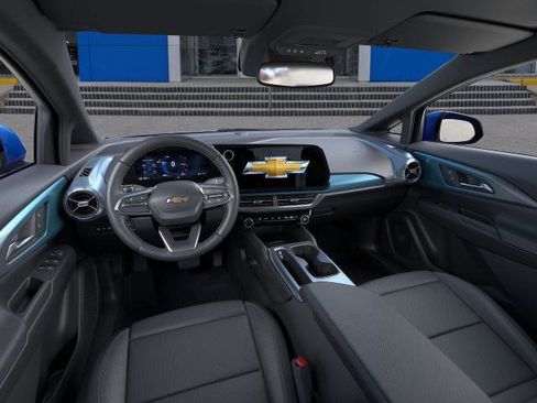 New 2026 Chevrolet Equinox EV LT image 39