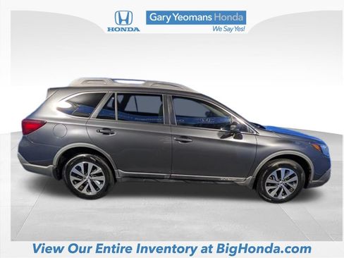 Used 2018 Subaru Outback 2.5i Limited AWD/4WD image 5