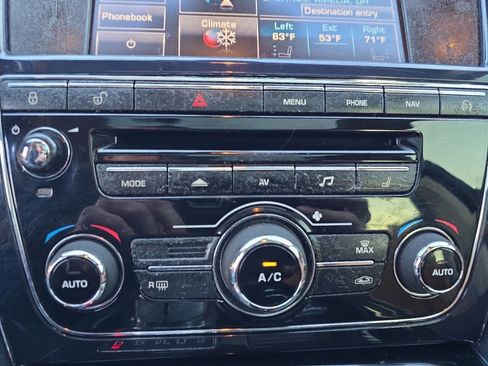 Used 2014 Jaguar XJ L Portfolio image 40