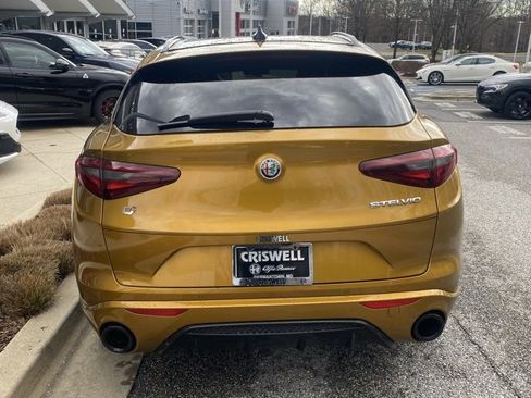 Used 2022 Alfa Romeo Stelvio Veloce image 6