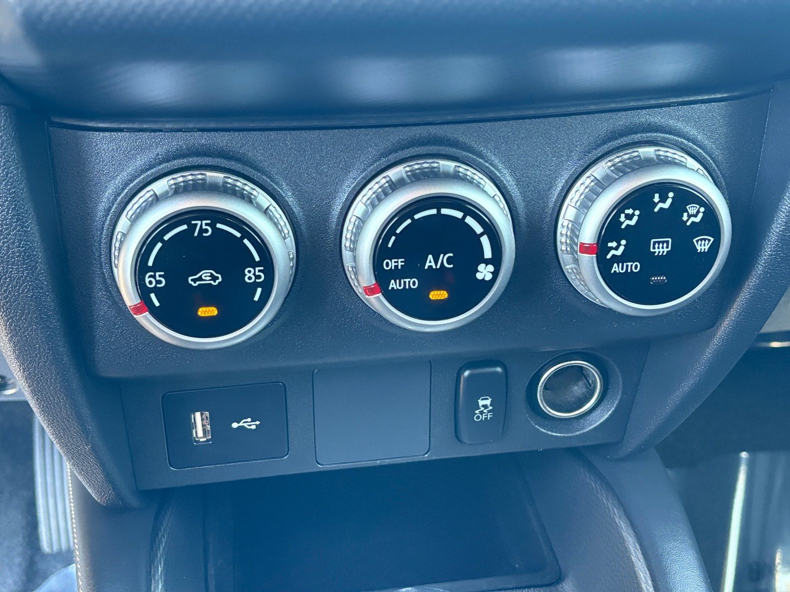 Used 2025 Mitsubishi Outlander Sport AWD image 25