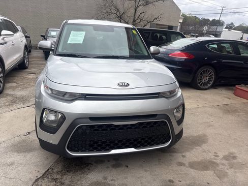 Used 2020 Kia Soul LX image 3