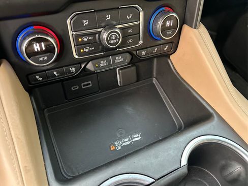 Used 2021 Chevrolet Tahoe Premier image 25