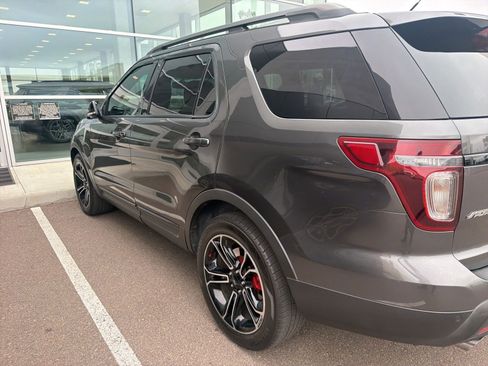 Used 2015 Ford Explorer Sport w/ Equipment Group 401A AWD/4WD image 11