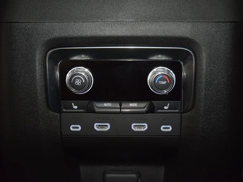 Used 2024 GMC Yukon Denali Ultimate AWD/4WD image 46