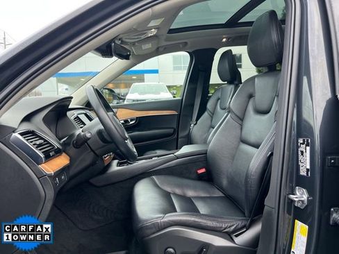 Used 2021 Volvo XC90 T6 Momentum w/ Advanced Package image 21