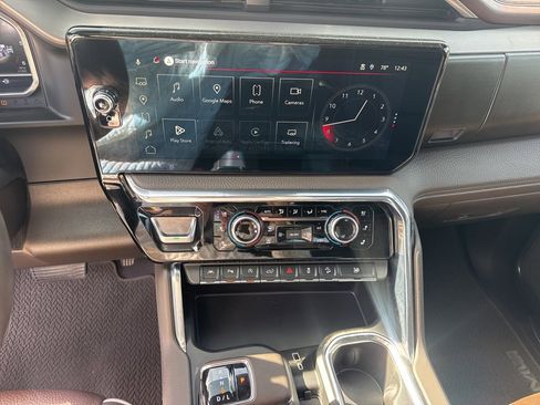 Used 2024 GMC Sierra 1500 Denali w/ Technology Package image 25